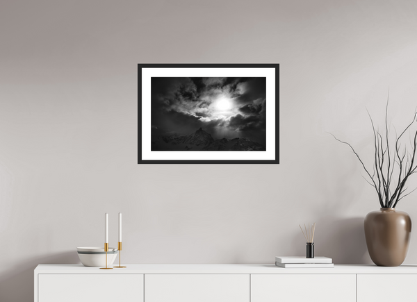 61.6 x 40 cm, Black Wooden Frame Break in the Storm, Meribel